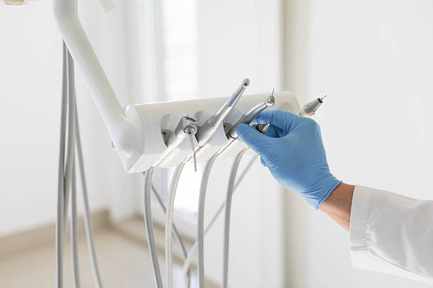 24/7 Emergency Teeth Whitening experts in Clinton, IN